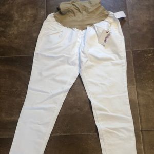 Jessica Simpson Maternity skinny jeans